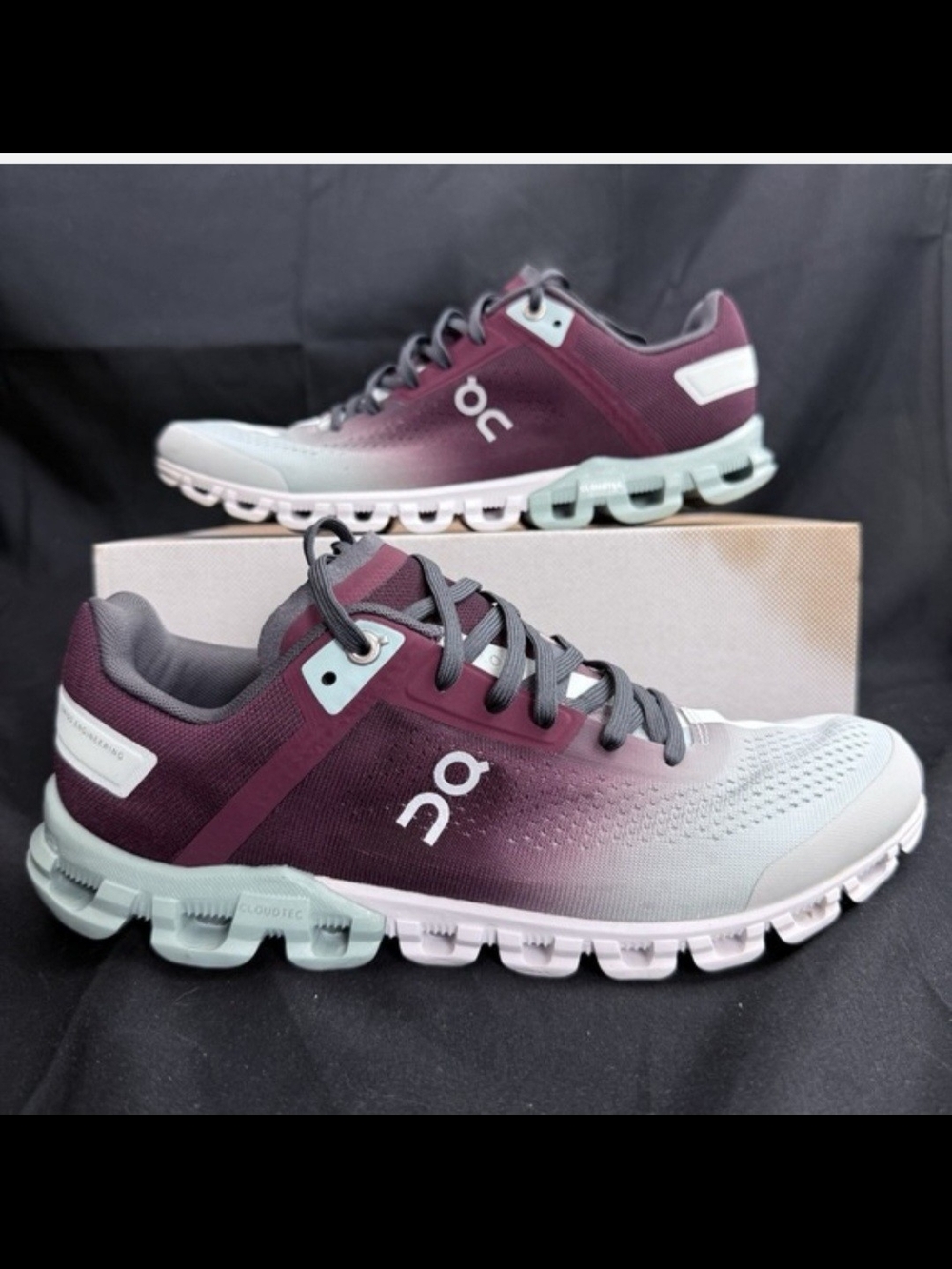 On Cloudflow Women’s Grey and Plum Women Sneakers Size 8